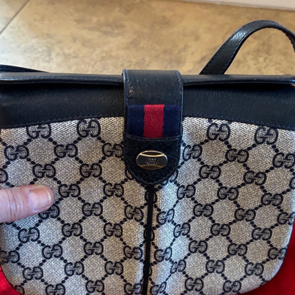 Gucci Beige Navy Black GG Canvas Crossbody Shoulder Bag - Picture 2 of 16